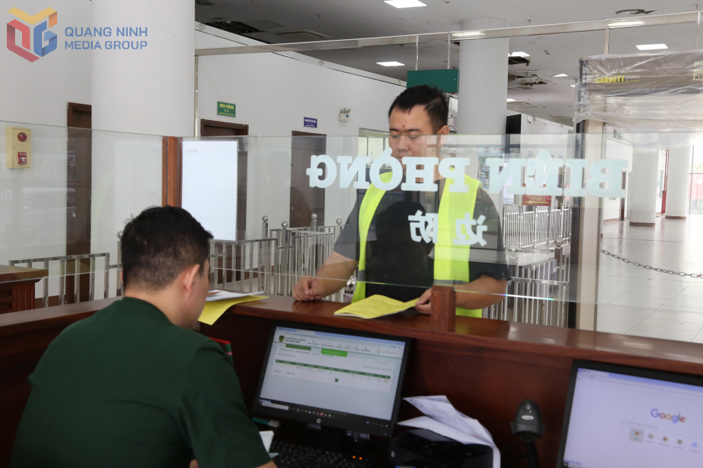 Quảng Ninh: Gần 6 triệu lượt người xuất nhập cảnh qua các cửa khẩu, lối mở