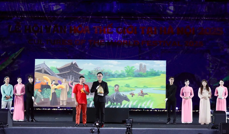 Tác phẩm gốm nghệ thuật đặc biệt mang tên 