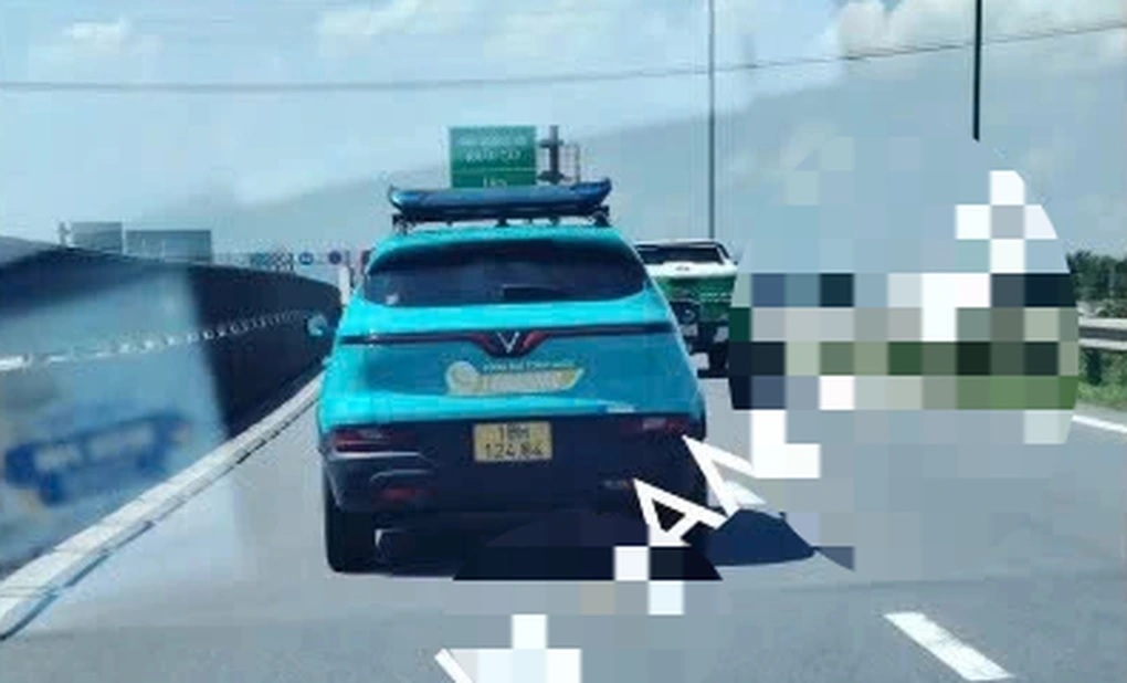 Phạt tài xế taxi 23 triệu đồng vì thay đổi chữ số trên biển kiểm soát ô tô