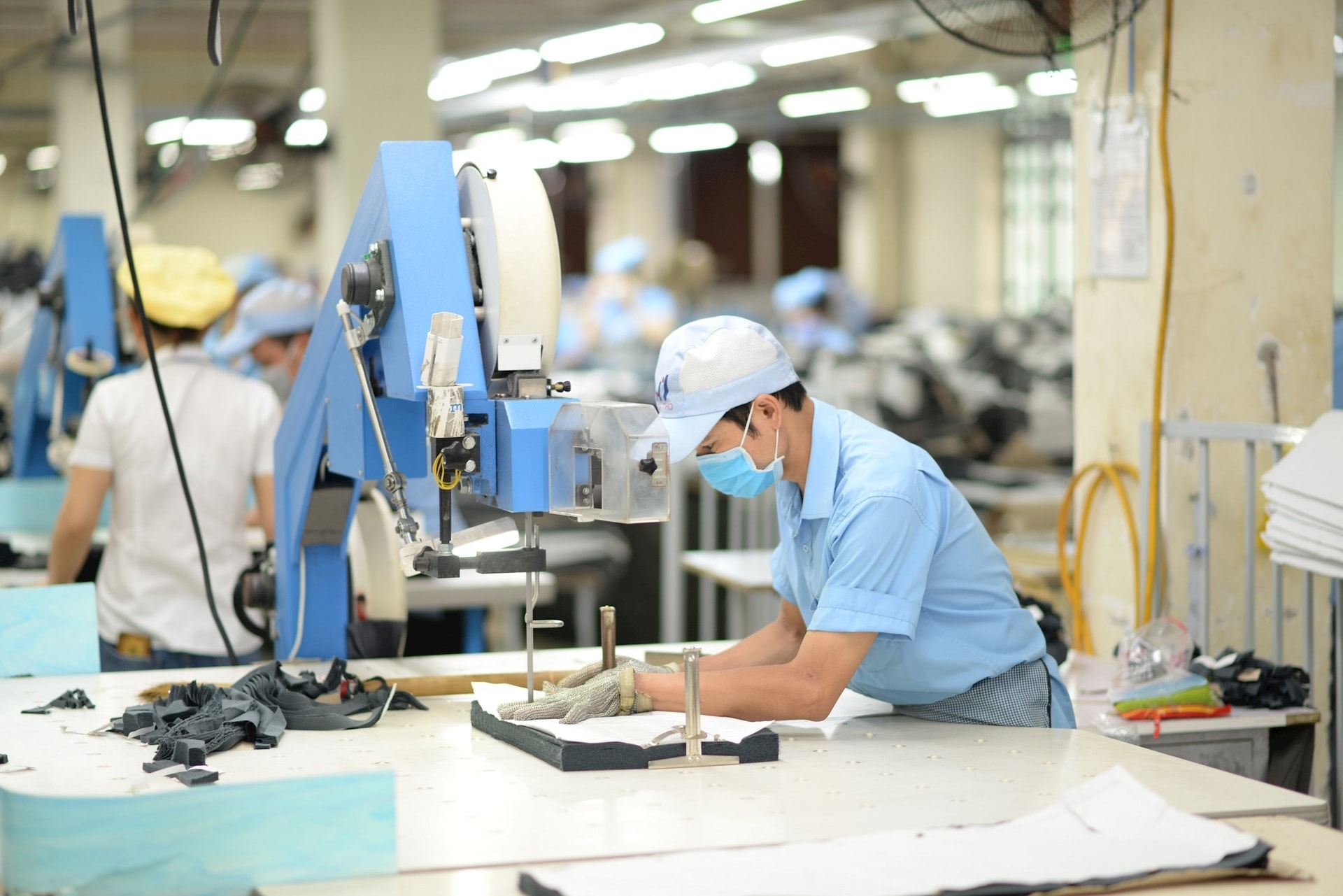 Trong bối cảnh toàn cầu hóa và chuyển đổi số, thương hiệu không đơn thuần là tên gọi hay biểu tượng, mà đã trở thành “tấm hộ chiếu” của doanh nghiệp trên con đường hội nhập quốc tế