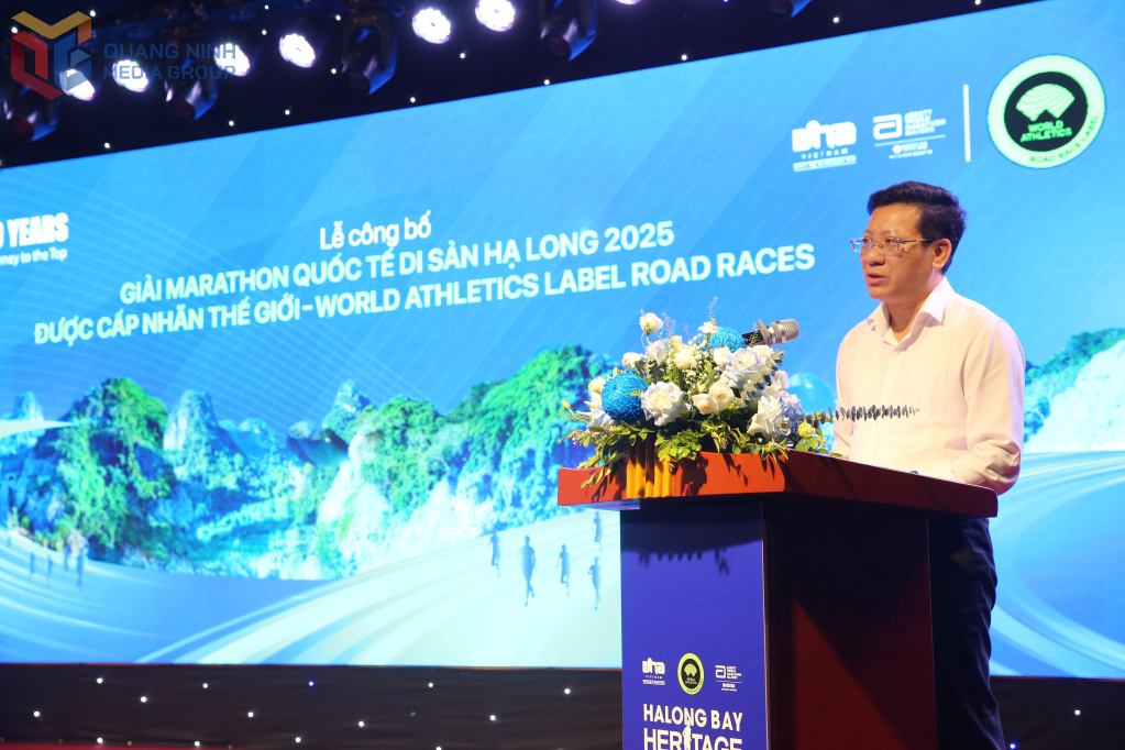 Ông Nguyễn Việt Dũng, Giám đốc Sở Văn hóa, Thể thao và Du lịch tỉnh Quảng Ninh phát biểu tại buổi lễ.