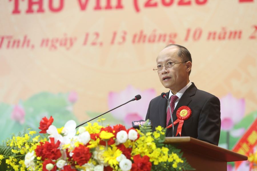 Phó bí thư Tỉnh ủy, Phó Chủ tịch Thường trực UBND tỉnh Hà Tĩnh Nguyễn Hồng Lĩnh phát biểu khai mạc Đại hội. Phó bí thư Tỉnh ủy, Phó Chủ tịch Thường trực UBND tỉnh Hà Tĩnh Nguyễn Hồng Lĩnh phát biểu khai mạc Đại hội.