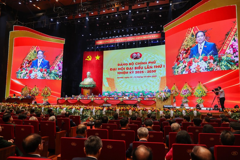 Sau 02 ngày làm việc khẩn trương, nghiêm túc, trách nhiệm, sôi nổi, hiệu quả, Đại hội đại biểu Đảng bộ Chính phủ lần thứ I, nhiệm kỳ 2025 - 2030 đã thành công tốt đẹp - Ảnh: VGP/Nhật Bắc