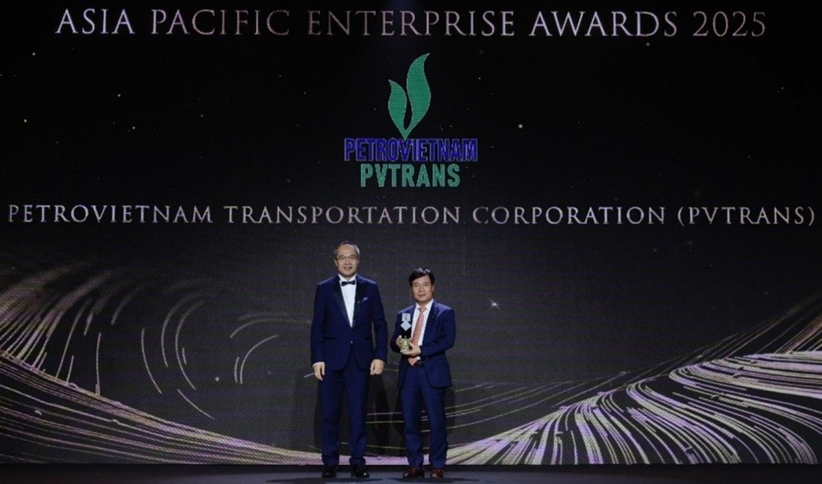 PVTrans lần thứ năm liên tiếp được vinh danh tại Giải thưởng Asia Pacific Enterprise Awards (APEA) với hai hạng mục danh giá