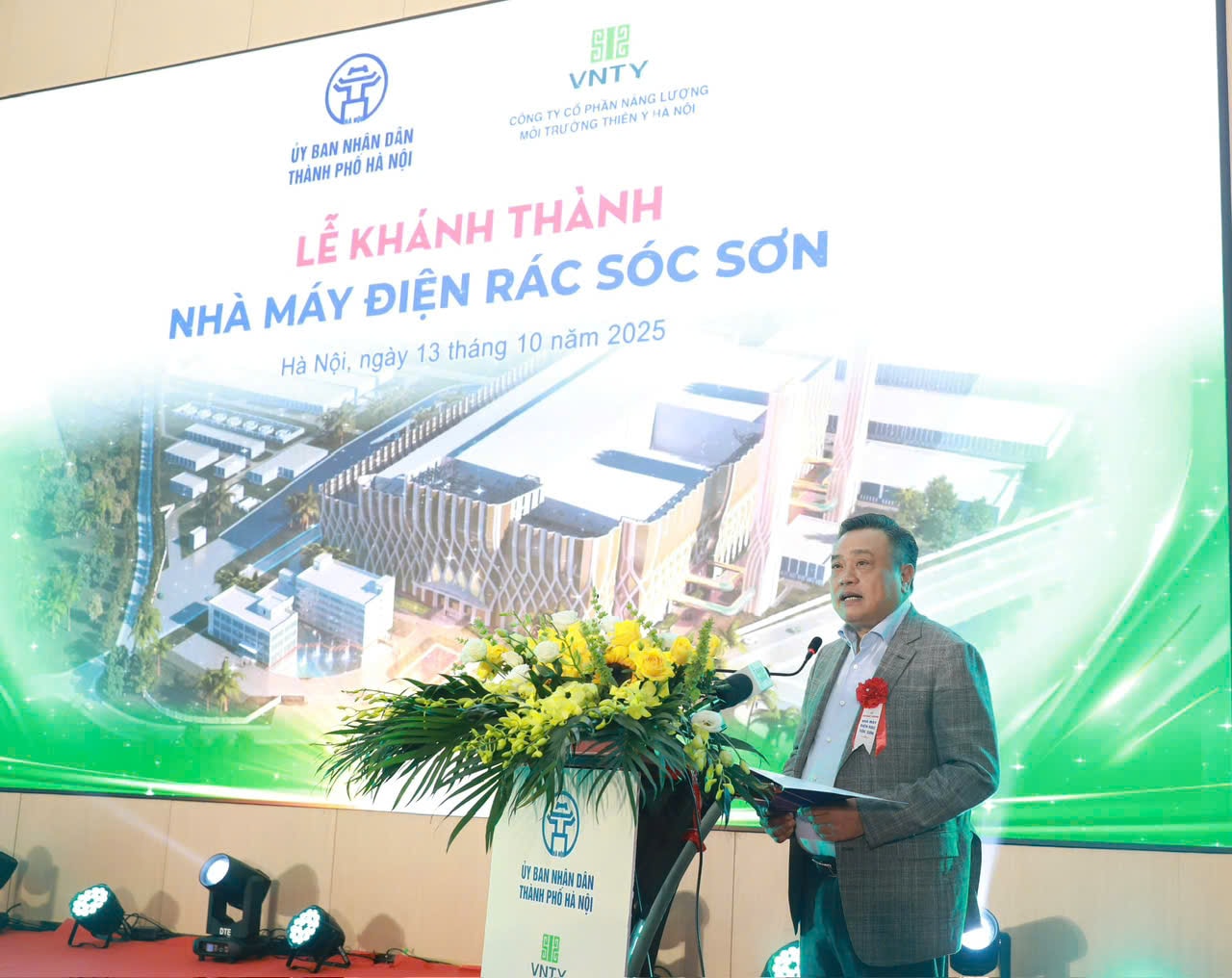 &Ocirc;ng Trần Sỹ Thanh, Chủ tịch UBND TP. H&agrave; Nội ph&aacute;t biểu tại buổi lễ. Ảnh: Ho&agrave;ng Sơn