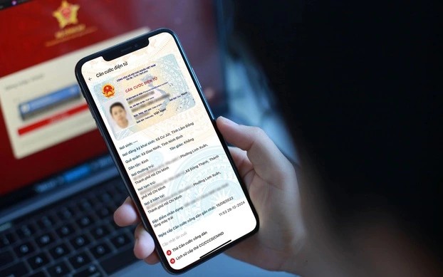 Công an TP. HCM khuyến cáo người dân chủ động kiểm tra thông tin trên VNeID