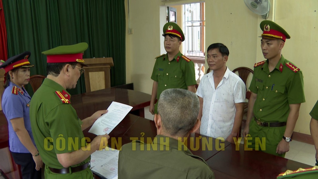 Cơ quan Cảnh sát điều tra thi hành các Quyết định khởi tố vụ án, khởi tố bị can và Lệnh bắt tạm giam đối với Nguyễn Thế Bảo. Cơ quan Cảnh sát điều tra thi hành các Quyết định khởi tố vụ án, khởi tố bị can và Lệnh bắt tạm giam đối với Nguyễn Thế Bảo.