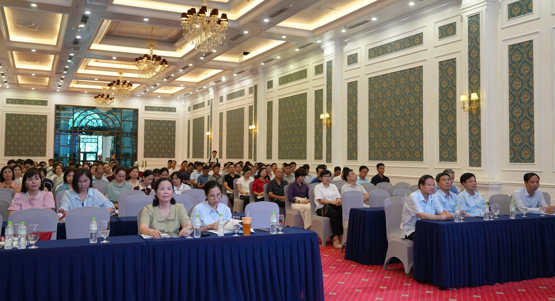 Các đại biểu tham dự lớp tập huấn phía Tây Hải Phòng. Các đại biểu tham dự lớp tập huấn phía Tây Hải Phòng.