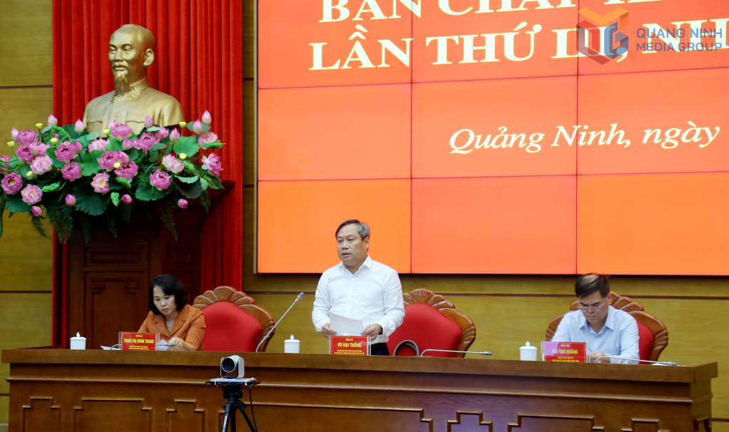 Ông Vũ Đại Thắng, Ủy viên Trung ương Đảng, Bí thư Tỉnh ủy, Trưởng đoàn ĐBQH tỉnh Quảng Ninh, phát biểu chỉ đạo tại hội nghị.