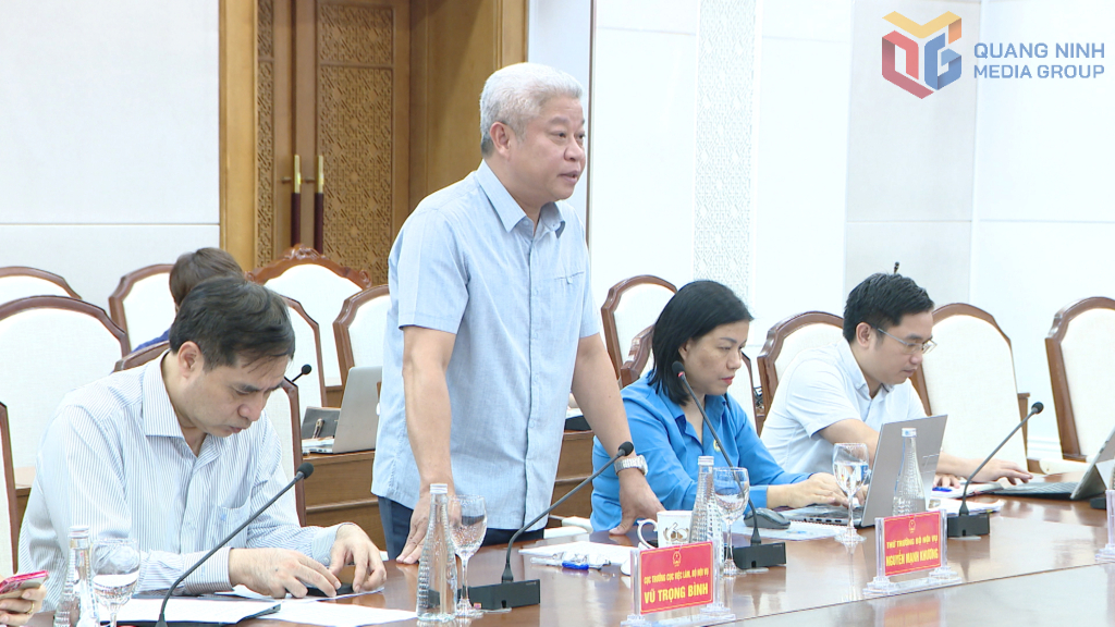 Ông Nguyễn Mạnh Khương, Thứ trưởng Bộ Nội vụ phát biểu tại buổi làm việc.