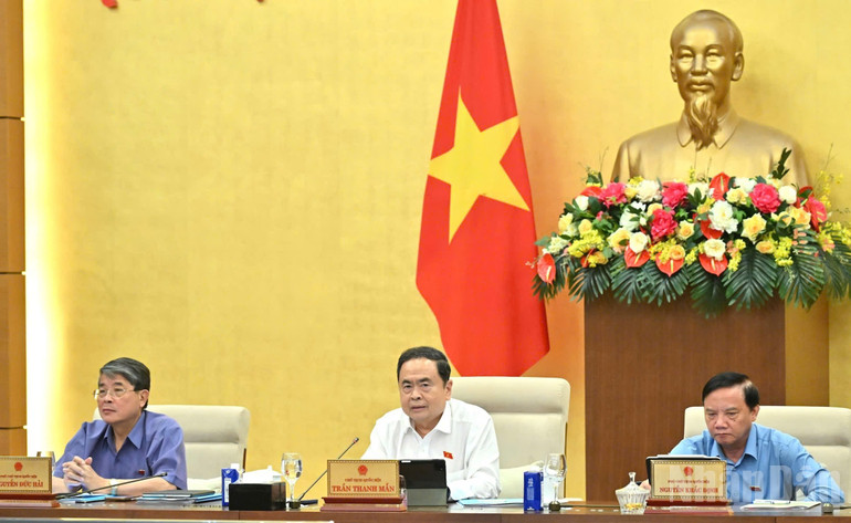 Chủ tịch Quốc hội Trần Thanh Mẫn phát biểu ý kiến tại phiên họp. (Ảnh: DUY LINH) Chủ tịch Quốc hội Trần Thanh Mẫn phát biểu ý kiến tại phiên họp. (Ảnh: DUY LINH)