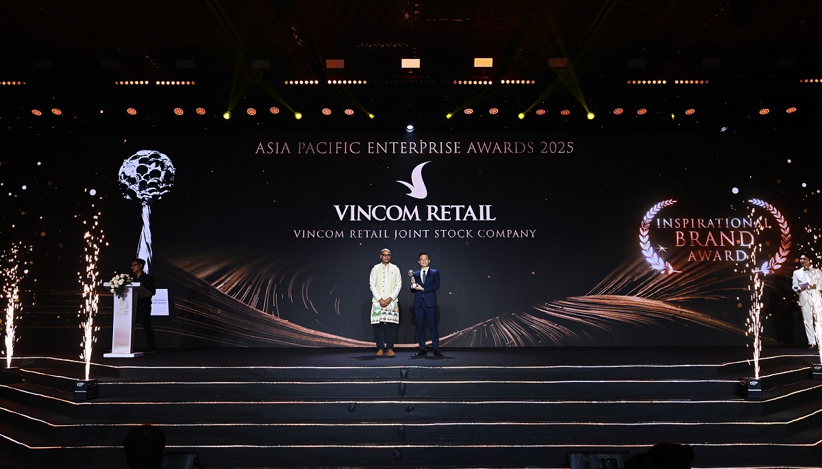 Vincom Retail được vinh danh “Thương hiệu truyền cảm hứng châu Á 2025” Vincom Retail được vinh danh “Thương hiệu truyền cảm hứng châu Á 2025”