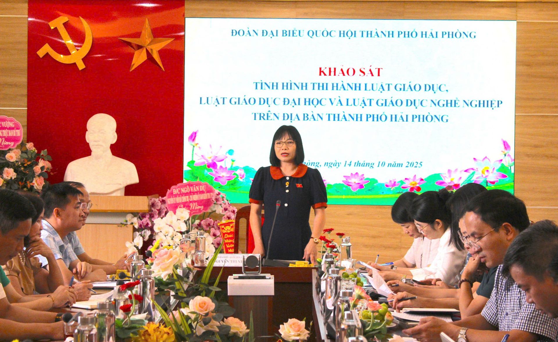 Phó Trưởng Đoàn Đại biểu Quốc hội chuyên trách Nguyễn Thị Việt Nga chủ trì buổi làm việc của Đoàn khảo sát với Trường Đại học Thành Đông. Phó Trưởng Đoàn Đại biểu Quốc hội chuyên trách Nguyễn Thị Việt Nga chủ trì buổi làm việc của Đoàn khảo sát với Trường Đại học Thành Đông.