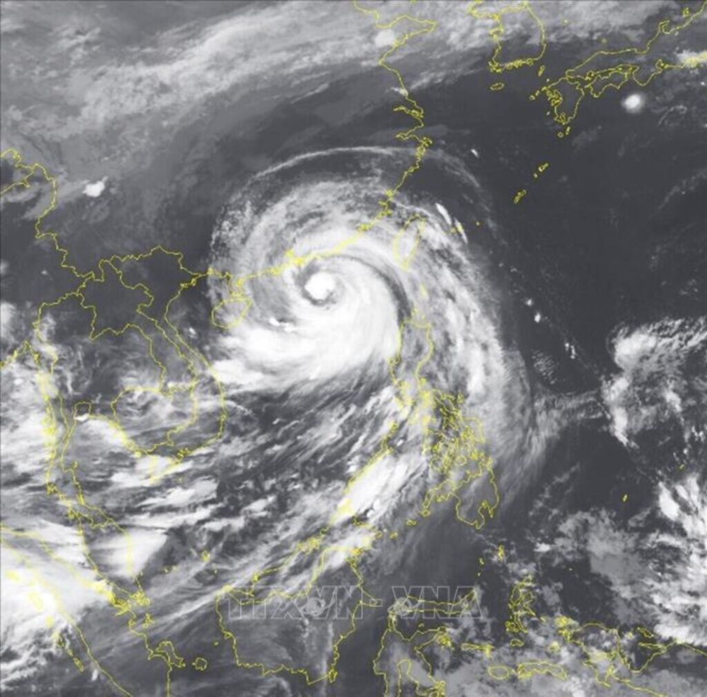 Vùng áp thấp ở Philippines nhiều khả năng mạnh thành bão và tiến vào Biển Đông