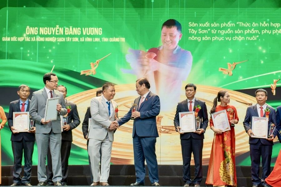 Quảng Trị có 3 nông dân được vinh danh tại chương trình “Tự hào nông dân Việt Nam 2025”