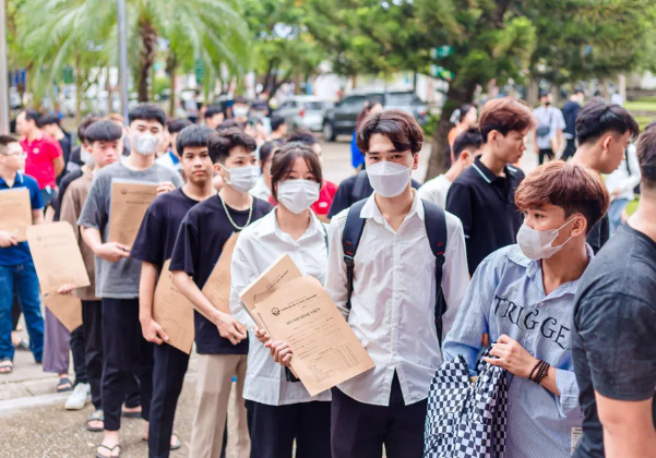 Bộ Giáo dục và Đào tạo bác tin "đóng cửa, giải tán các trường ngoài công lập"