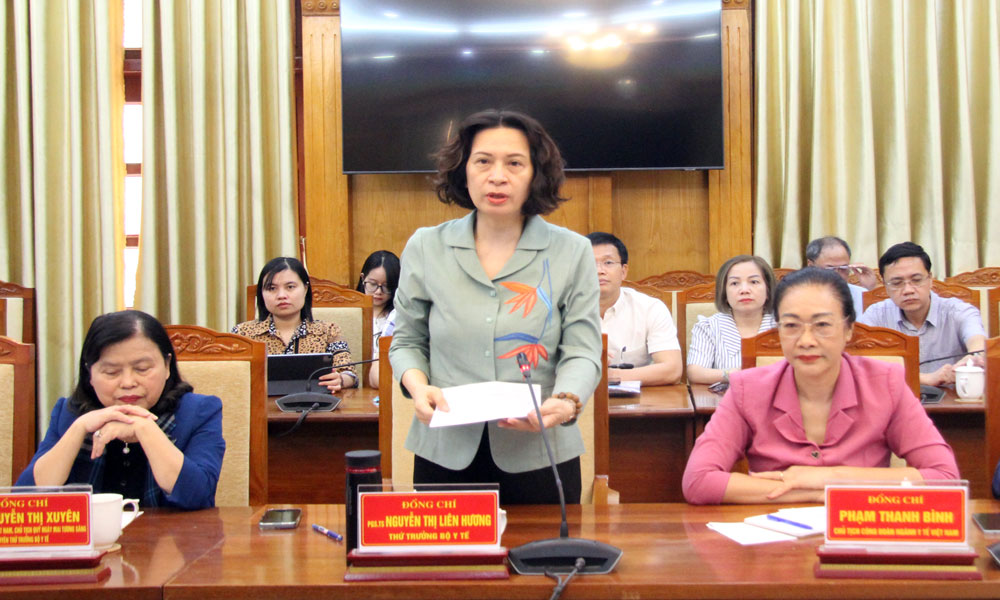 Thứ trưởng Bộ Y tế Nguyễn Thị Liên Hương phát biểu tại buổi làm việc. Thứ trưởng Bộ Y tế Nguyễn Thị Liên Hương phát biểu tại buổi làm việc.