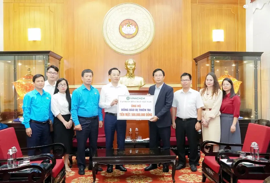 Vinachem chung tay hỗ trợ đồng bào vùng bão lũ