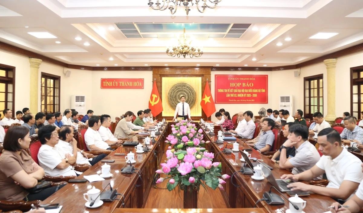 Toàn cảnh buổi họp báo Toàn cảnh buổi họp báo