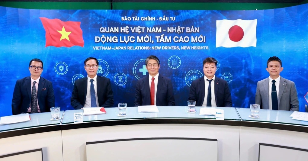 Các diễn giả tham gia buổi tọa đàm (Ảnh: VIR).