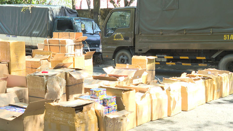 Một vụ hàng lậu lớn do Công an TP. HCM bắt giữ thời gian qua Một vụ hàng lậu lớn do Công an TP. HCM bắt giữ thời gian qua