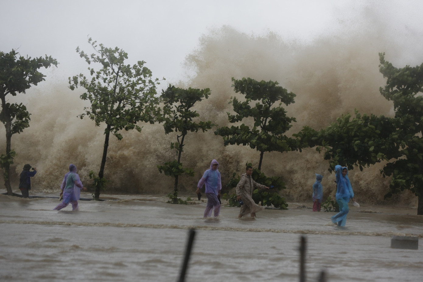 Cuối tuần này, biển Đông đón bão số 12
