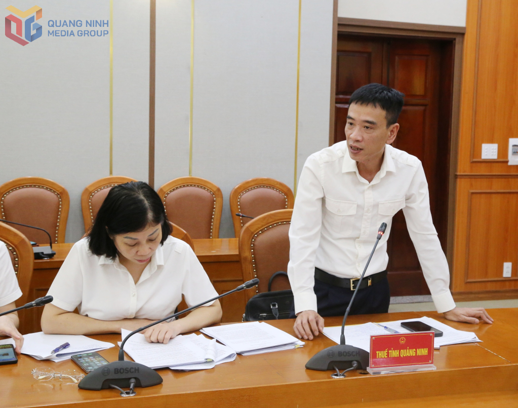 Lãnh đạo Thuế tỉnh Quảng Ninh phát biểu tại hội nghị.