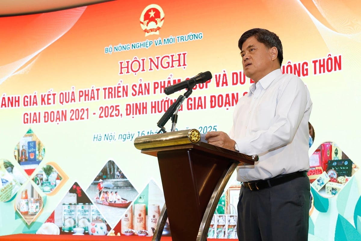 Thứ trưởng Bộ Nông nghiệp và Môi trường Trần Thanh Nam phát biểu khai mạc Hội nghị.