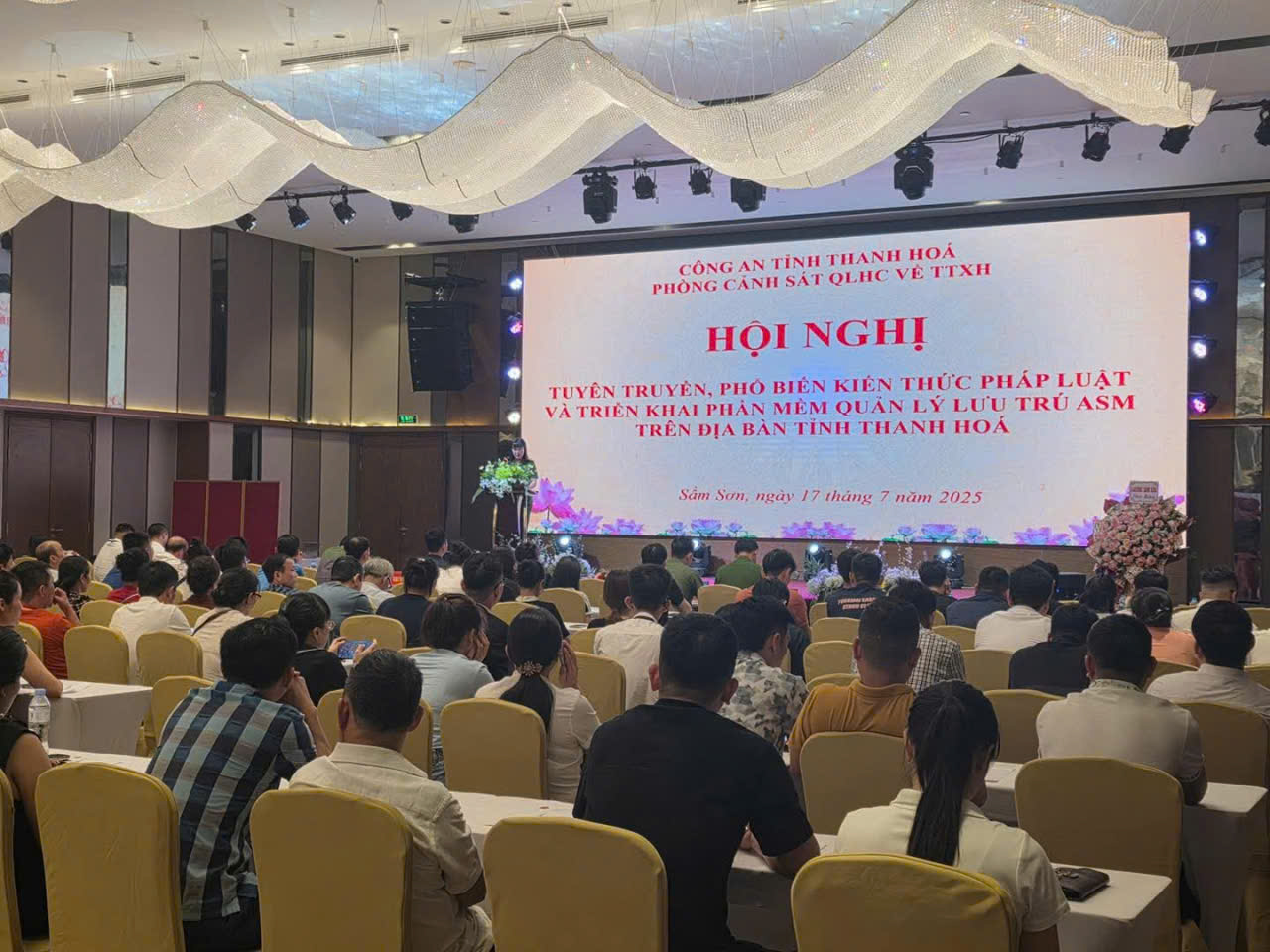 Hội nghị tuyên truyền, phổ biến kiến thức pháp luật và triển khai Phần mềm Quản lý lưu trú ASM trên địa bàn tỉnh Thanh Hóa Hội nghị tuyên truyền, phổ biến kiến thức pháp luật và triển khai Phần mềm Quản lý lưu trú ASM trên địa bàn tỉnh Thanh Hóa