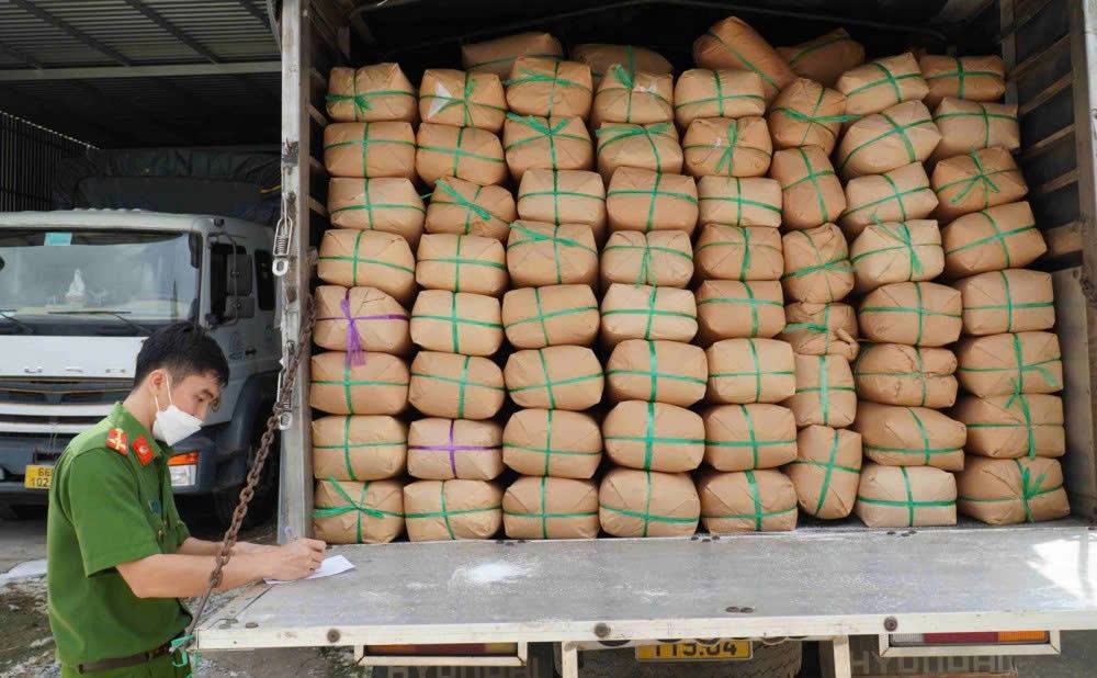 Lực lượng chức năng tăng cường kiểm tra xử lý vi phạm