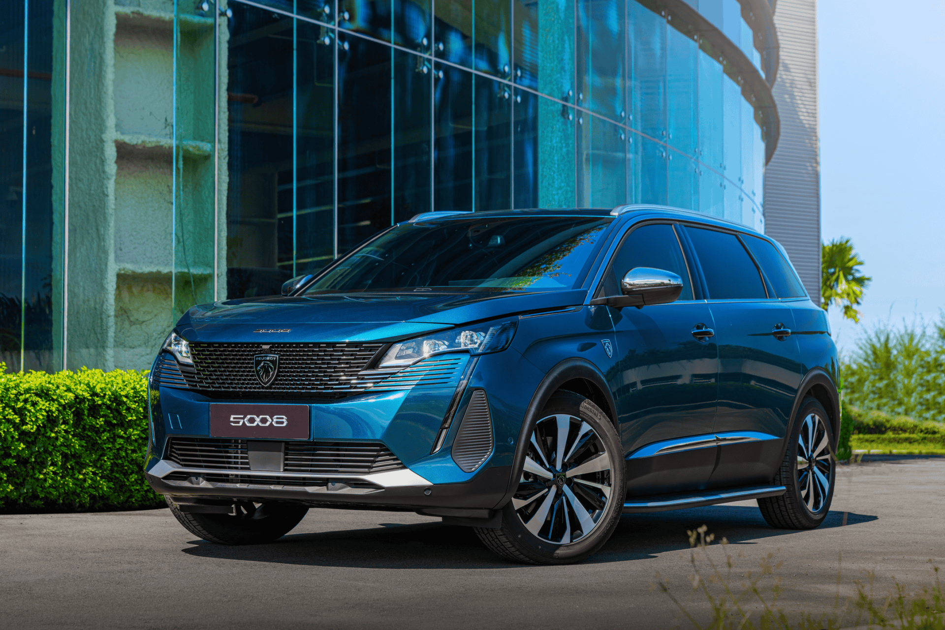 New Peugeot 3008 & New Peugeot 5008 phiên bản nâng cấp: Tiếp nối hành trình 215 năm di sản thương hiệu Pháp