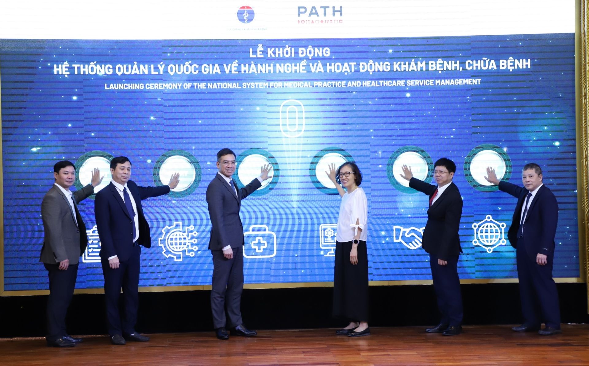 Y tế số: Bộ Y tế khởi động hệ thống quản lý quốc gia, hướng tới tích hợp giấy phép hành nghề trên VNeID