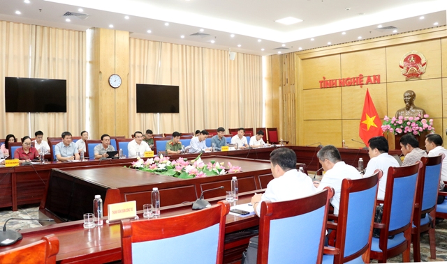 Đẩy nhanh tiến độ bàn giao mặt bằng các dự án đường dây 220kV trên địa bàn Nghệ An