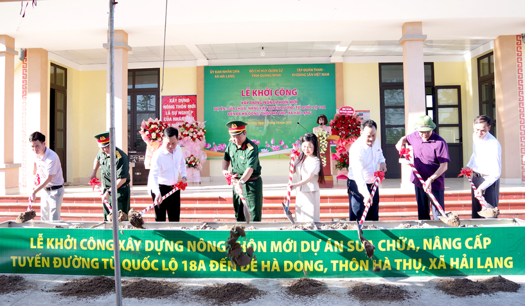 Bộ CHQS tỉnh Quảng Ninh phối hợp khởi công xây dựng đường giao thông nông thôn tại xã Hải Lạng