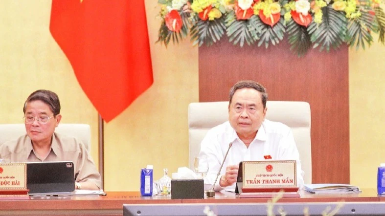 Tạo nền tảng pháp lý thúc đẩy chuyển đổi số toàn diện