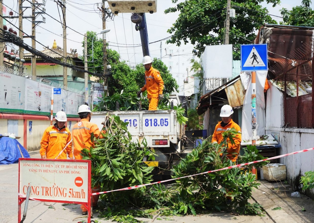 EVNHCMC chủ động đảm bảo an toàn điện trong mùa mưa bão