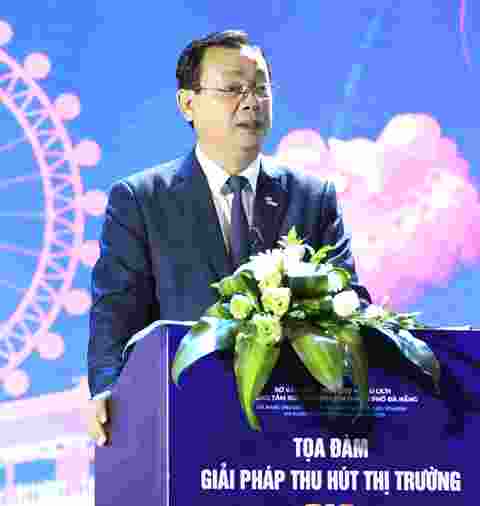 Cục trưởng Cục Du lịch Quốc gia Việt Nam Nguyễn Trùng Khánh phát biểu tại chương trình Cục trưởng Cục Du lịch Quốc gia Việt Nam Nguyễn Trùng Khánh phát biểu tại chương trình