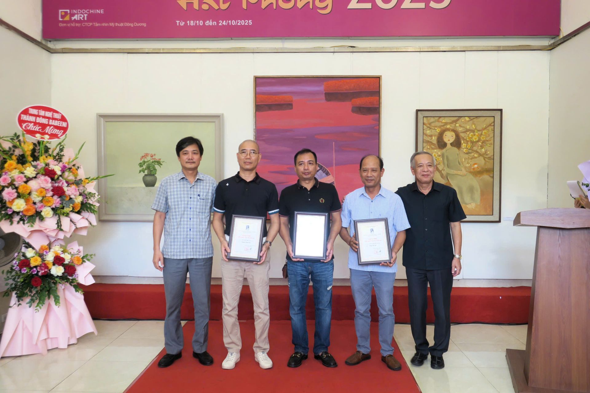 Các tác giả đạt giải Nhì.