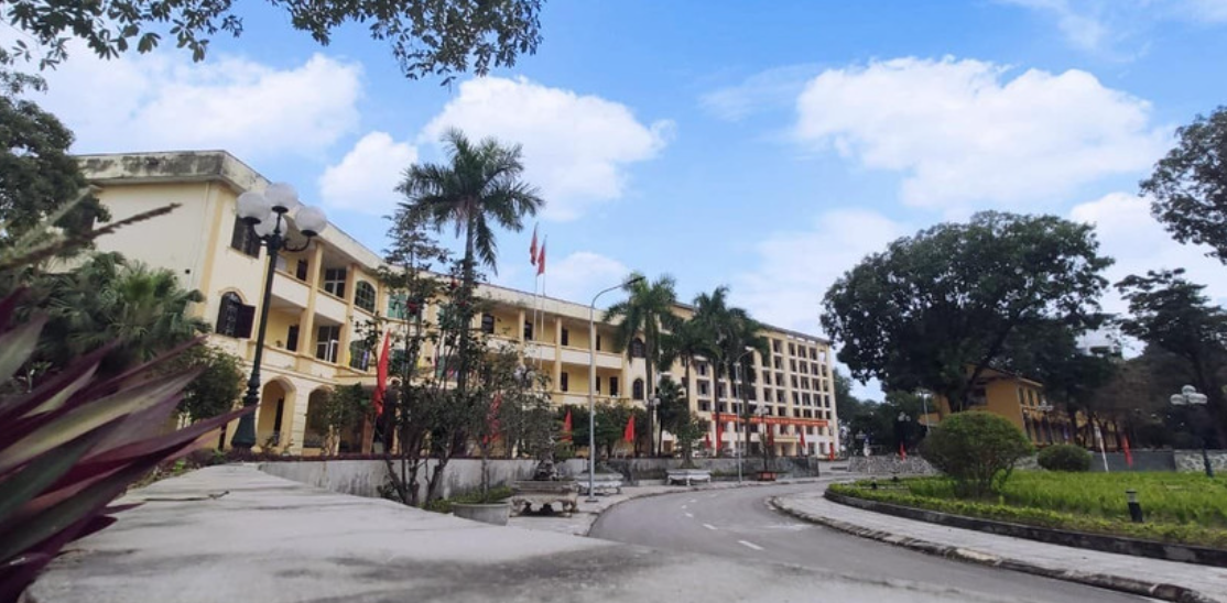 Phú Thọ tiếp nhận quản lý hai trường Cao đẳng thuộc Bộ Công Thương