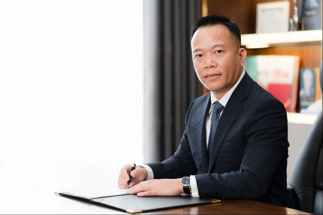 Ông Đinh Đức Thắng - Chủ tịch Hiệp hội Nhựa Việt Nam nhiệm kỳ VII (2023-2028) Ông Đinh Đức Thắng - Chủ tịch Hiệp hội Nhựa Việt Nam nhiệm kỳ VII (2023-2028)