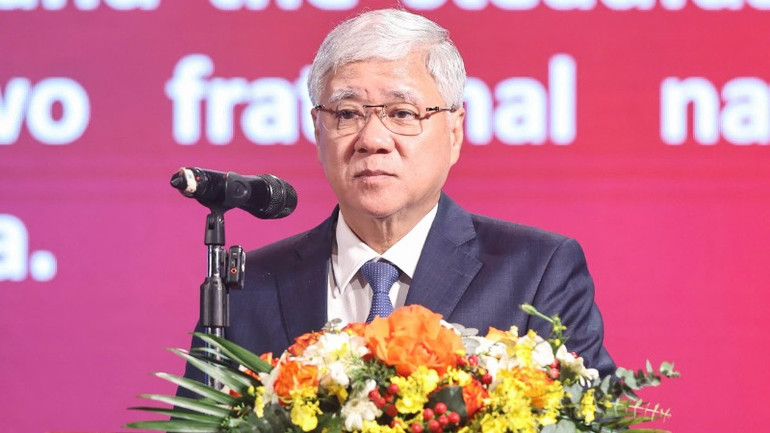 Chủ tịch Ủy ban Trung ương Mặt trận Tổ quốc Việt Nam Đỗ Văn Chiến phát biểu tại chương trình. Chủ tịch Ủy ban Trung ương Mặt trận Tổ quốc Việt Nam Đỗ Văn Chiến phát biểu tại chương trình.