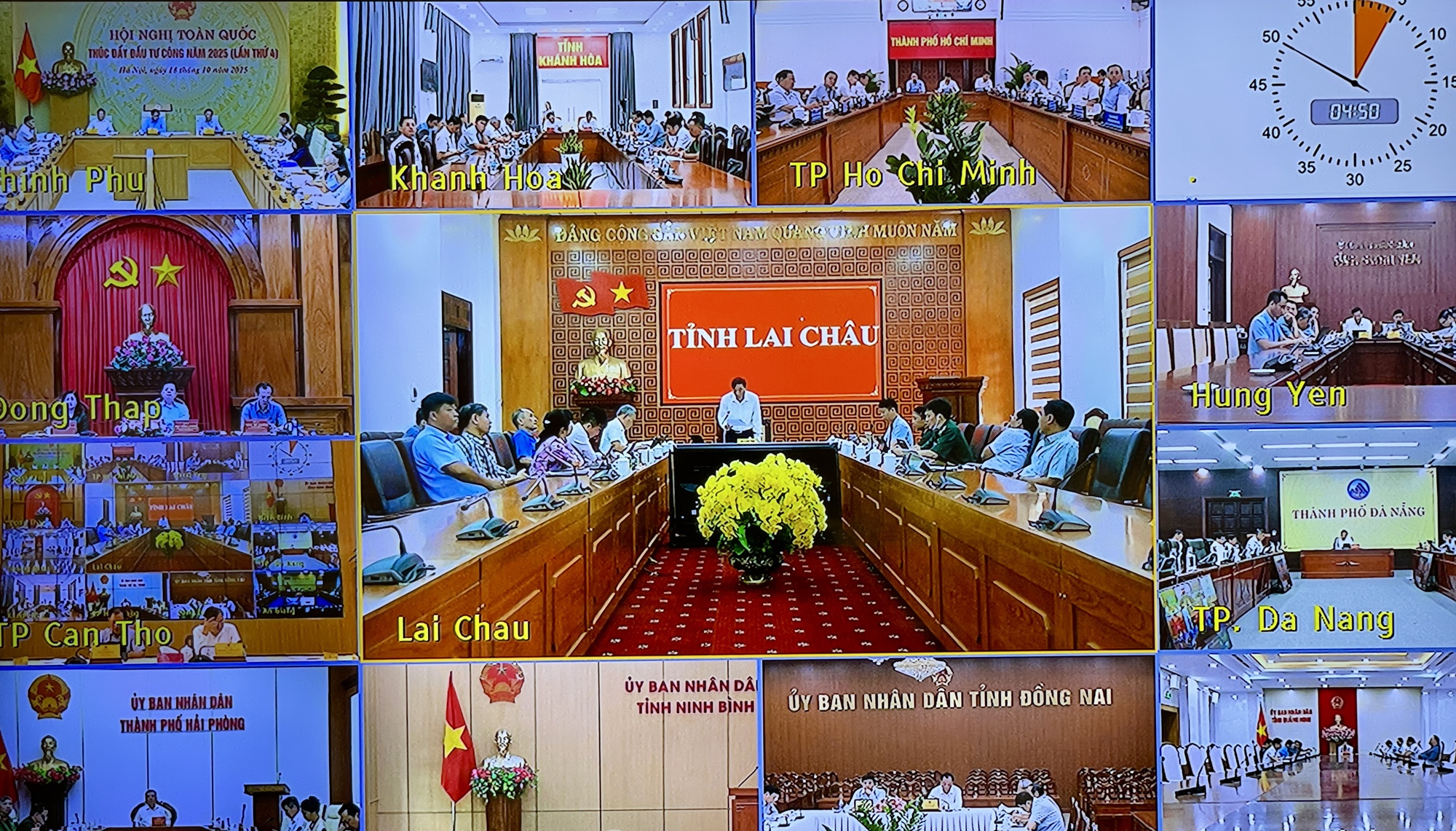 Các địa phương báo cáo. (Ảnh: VGP/Nhật Bắc)