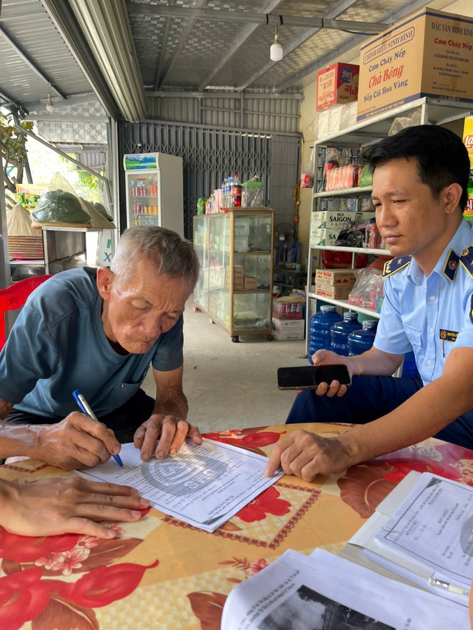 Ninh Bình siết chặt quản lý, xử lý tình trạng kinh doanh xăng dầu tự phát