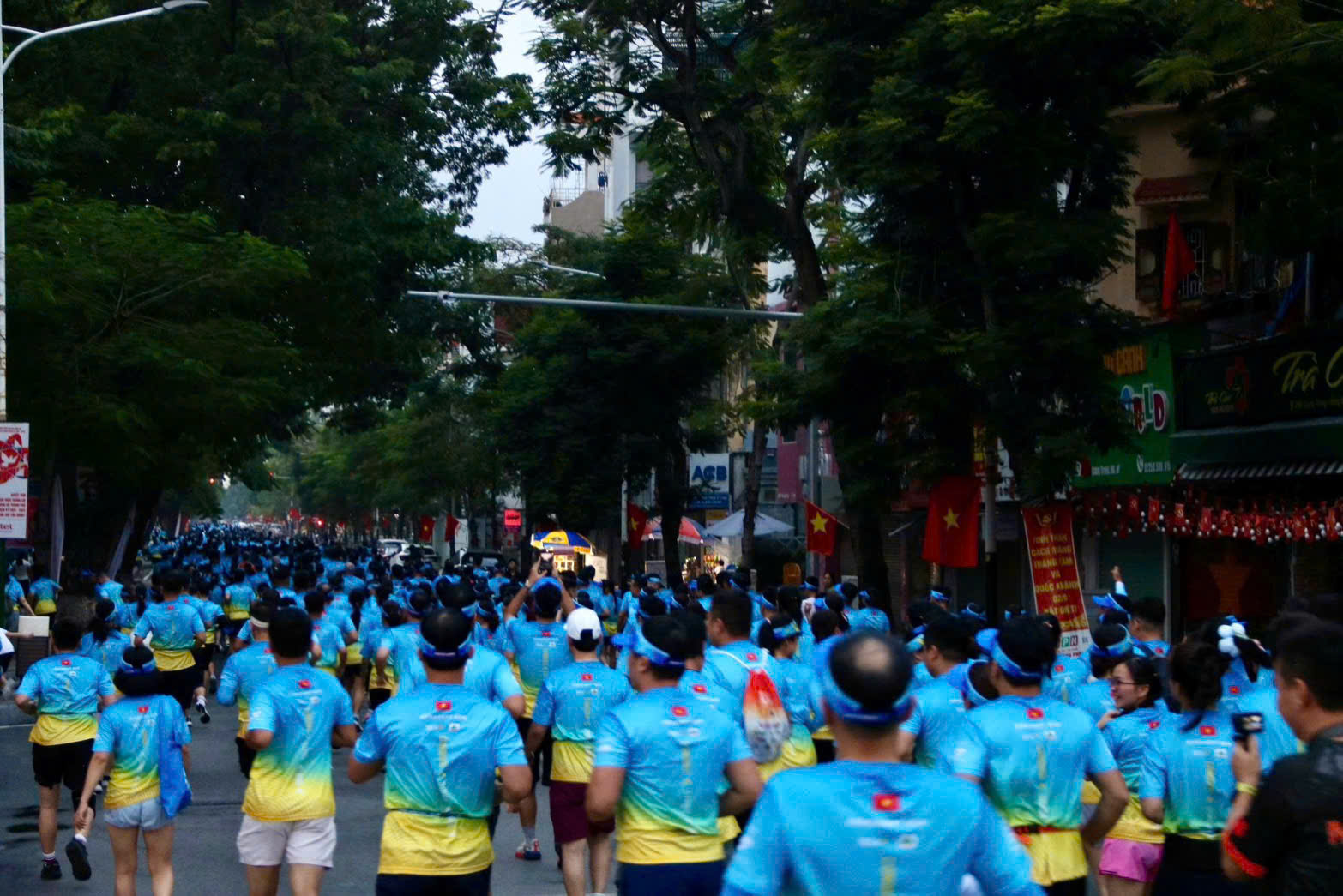 Giải thu hút sự hưởng ứng mạnh mẽ của hơn 1.000 vận động viên. Giải thu hút sự hưởng ứng mạnh mẽ của hơn 1.000 vận động viên.