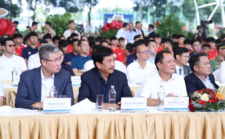 Dự buổi lễ có các doanh nghiệp đồng hành cùng thể thao Công an Nhân dân - Ảnh VGP/Đức Tuân