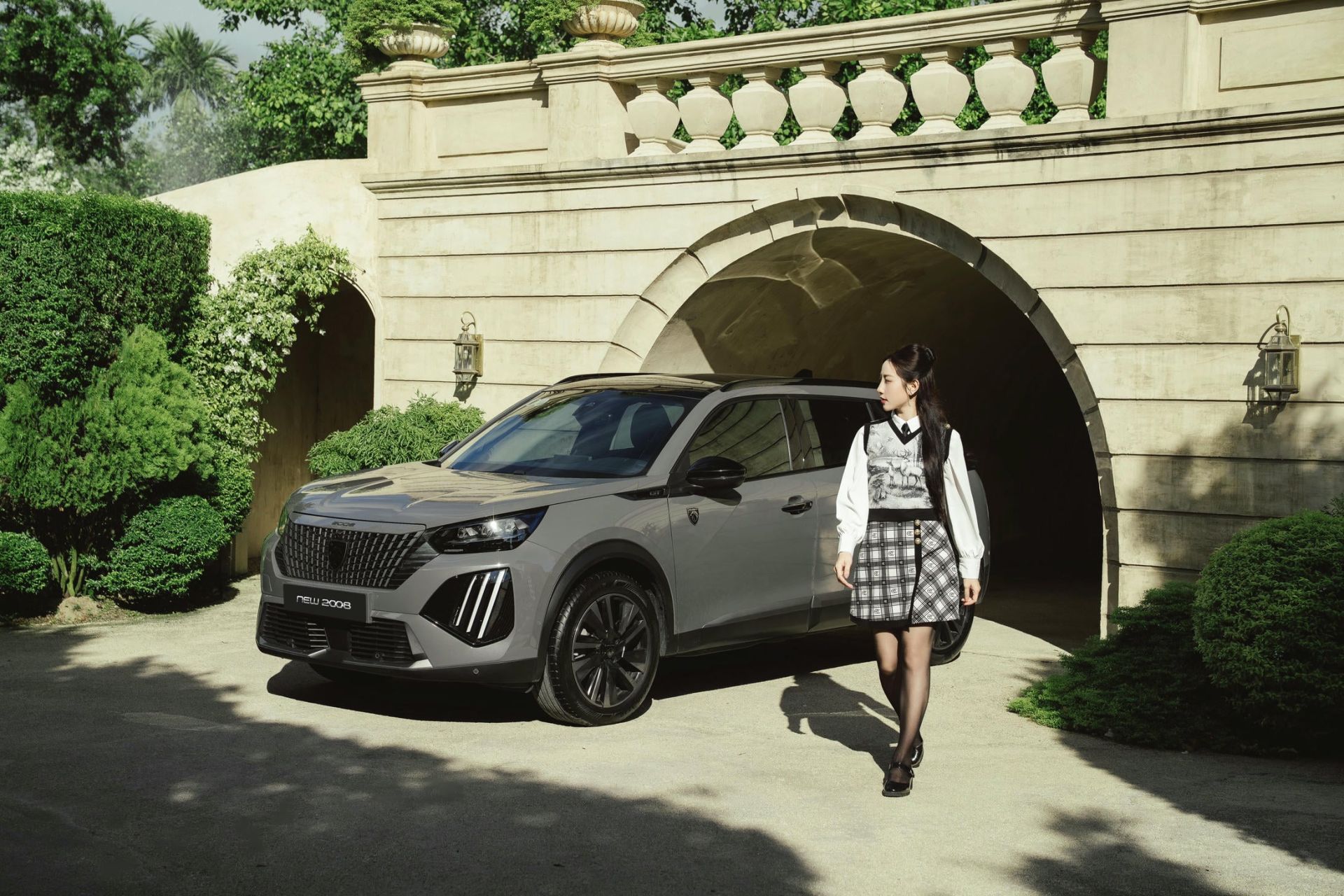 New Peugeot 2008 là điểm nhấn phong cách của người phụ nữ hiện đại New Peugeot 2008 là điểm nhấn phong cách của người phụ nữ hiện đại