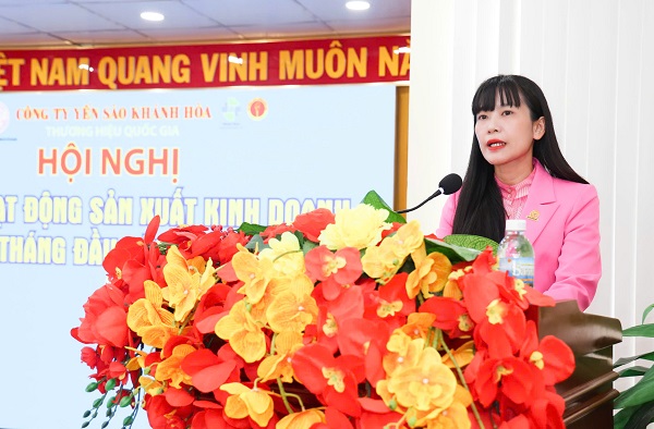 Bà Trịnh Thị Hồng Vân- Chủ tịch HĐTV Công ty Yến sào Khánh Hòa phát biểu trong Hội nghị sơ kết 9 tháng đầu năm 2025 Bà Trịnh Thị Hồng Vân- Chủ tịch HĐTV Công ty Yến sào Khánh Hòa phát biểu trong Hội nghị sơ kết 9 tháng đầu năm 2025
