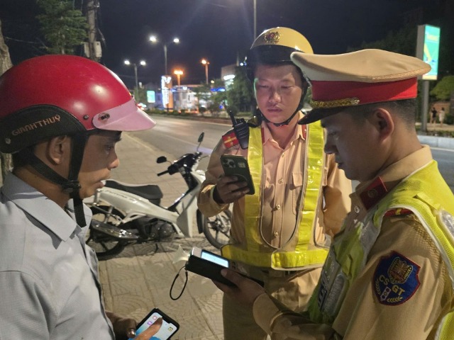 Quảng Trị thành lập 8 tổ công tác chuyên đề xử lý vi phạm nồng độ cồn tại cơ sở