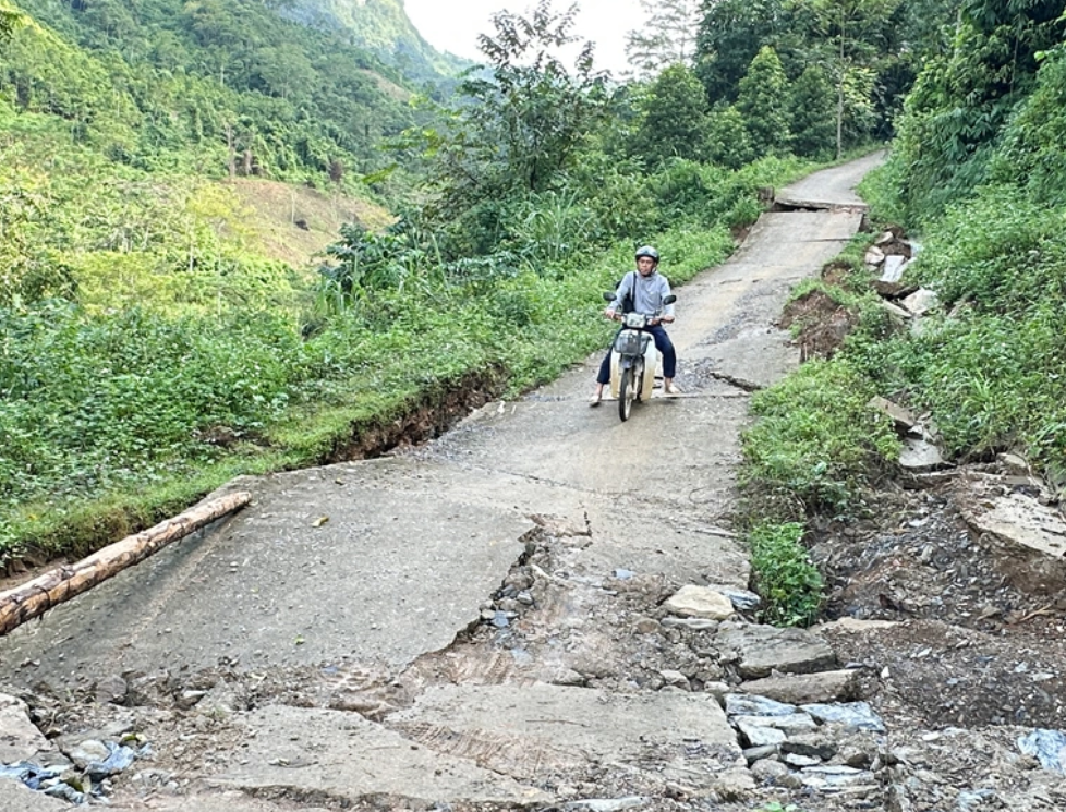 Thái Nguyên: Xuất hiện nhiều dấu hiệu sạt lở nghiêm trọng tại xã Phúc Lộc