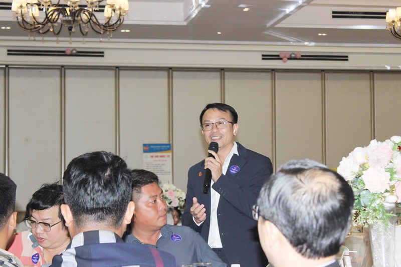 Đại diện doanh nghiệp chia sẻ tại tọa đàm